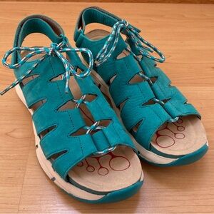 NEW Bionica Olanda Women’s Turquoise Leather Cushioned Ghillie Sandals, Size 6
